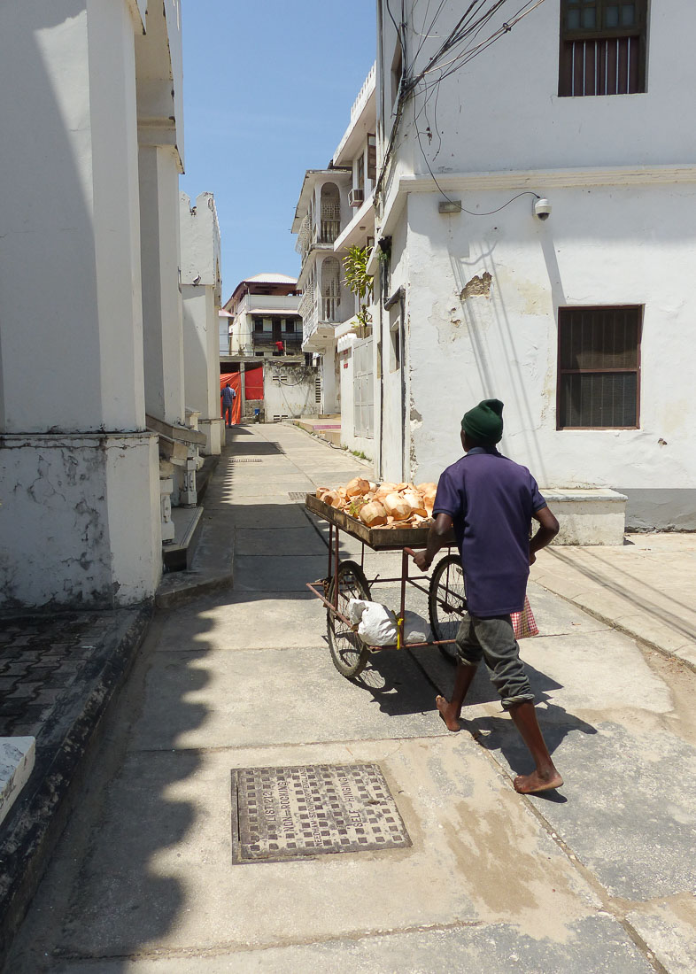 Passant Stone town à Zanzibar